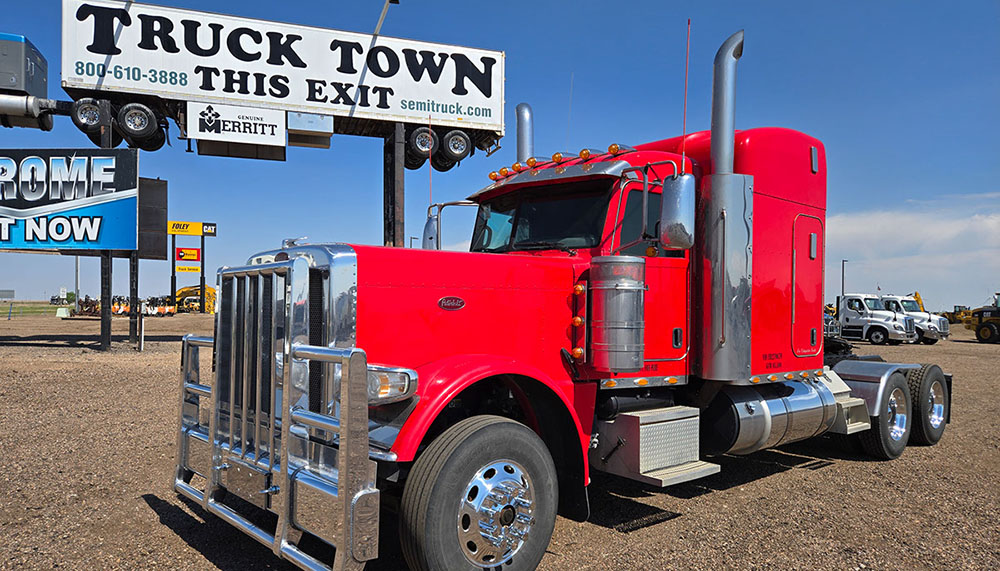red semi